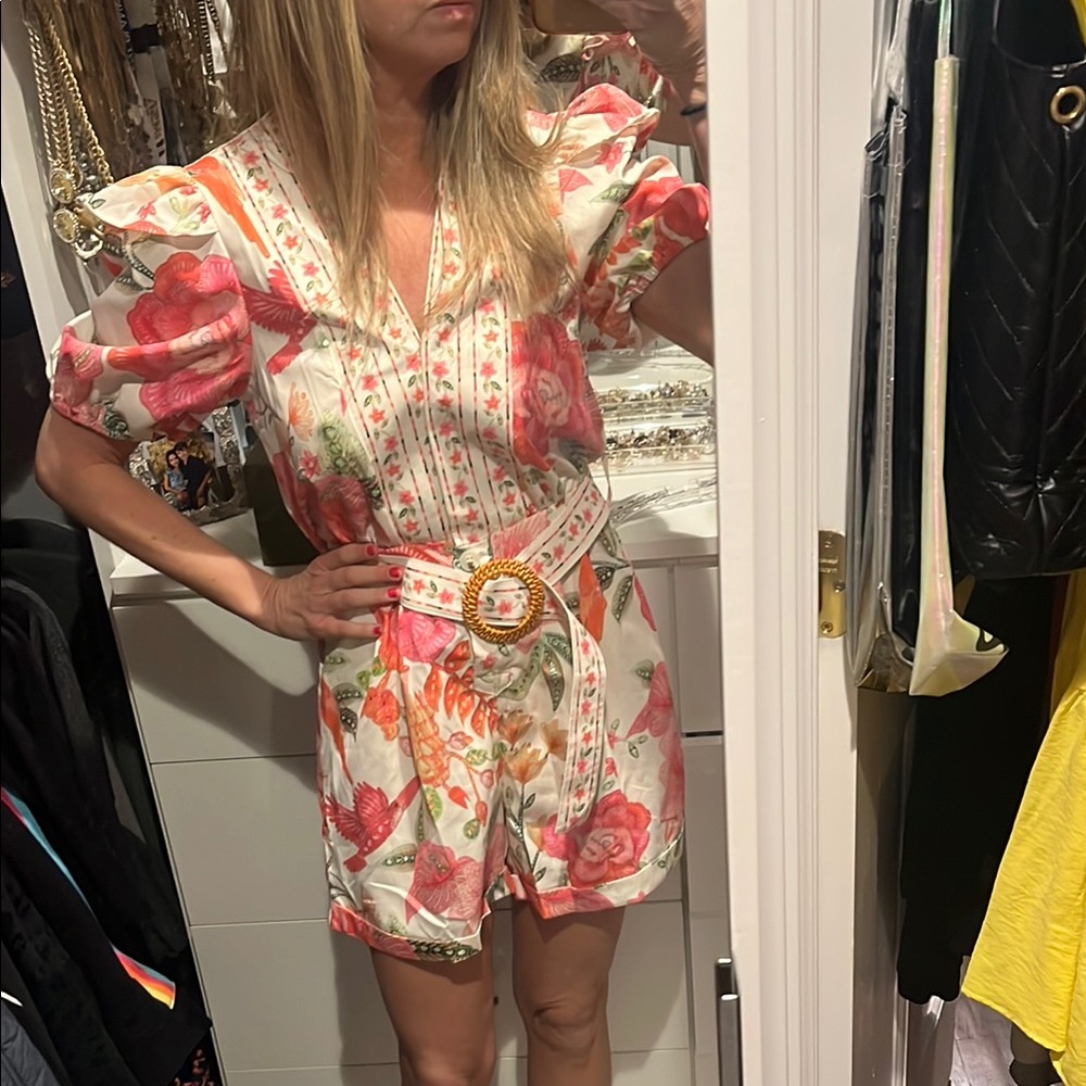 GUC Floral Puff Sleeve Romper size xs